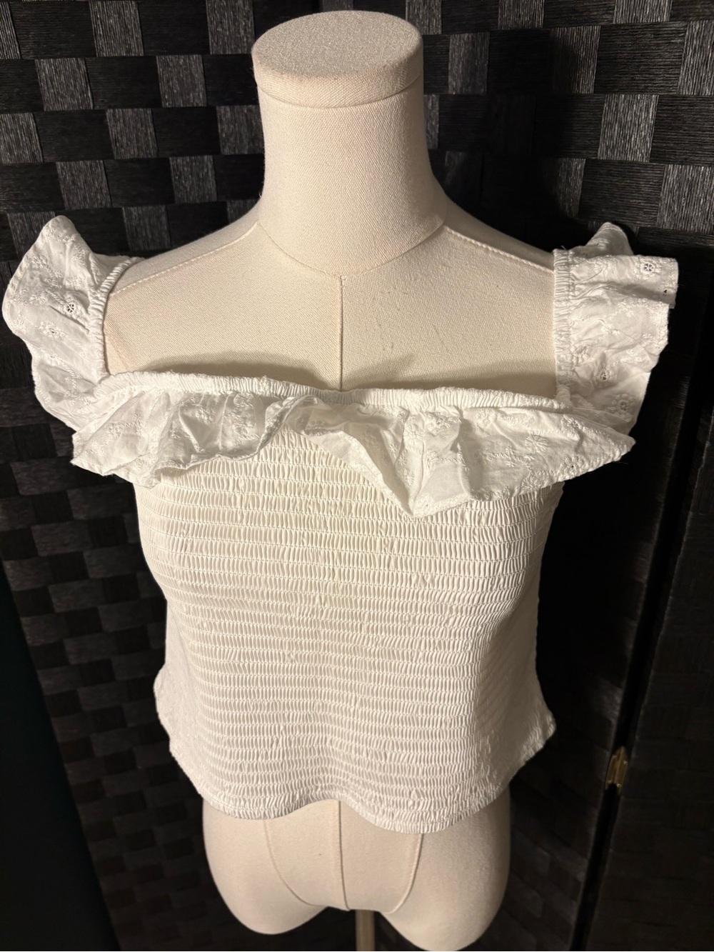 Wild Fable White Eyelet Smocked Ruffle Crop Top Flutter Sleeve Cottagecore